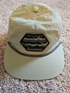 Columbia Light Olive Green Khaki Men’s Cap with Rope Trim